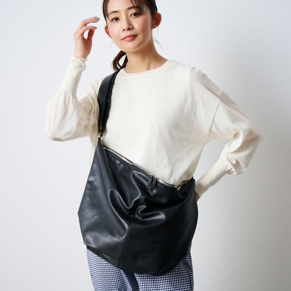 レザーライクビッグショルダー【店舗取寄】 | TVC | トップ レザーライクビッグショルダー【店舗取寄】 | TVC | トップ