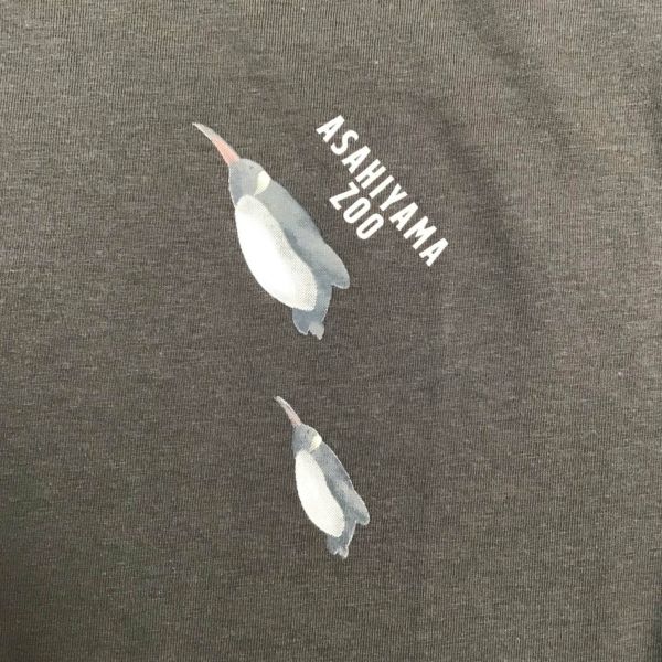 旭山動物園　ペンギンプリントTシャツ