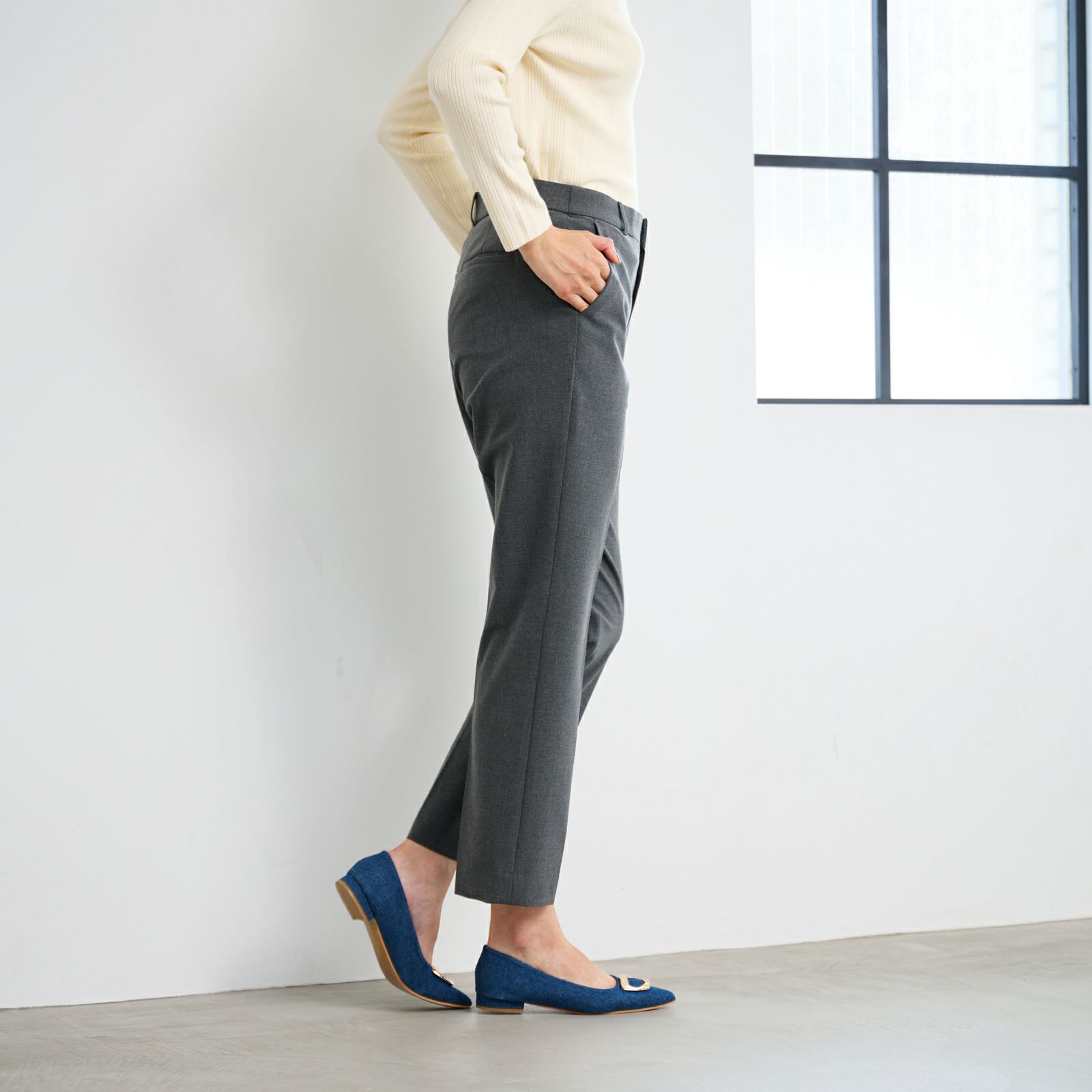 イージーケアストレートパンツ