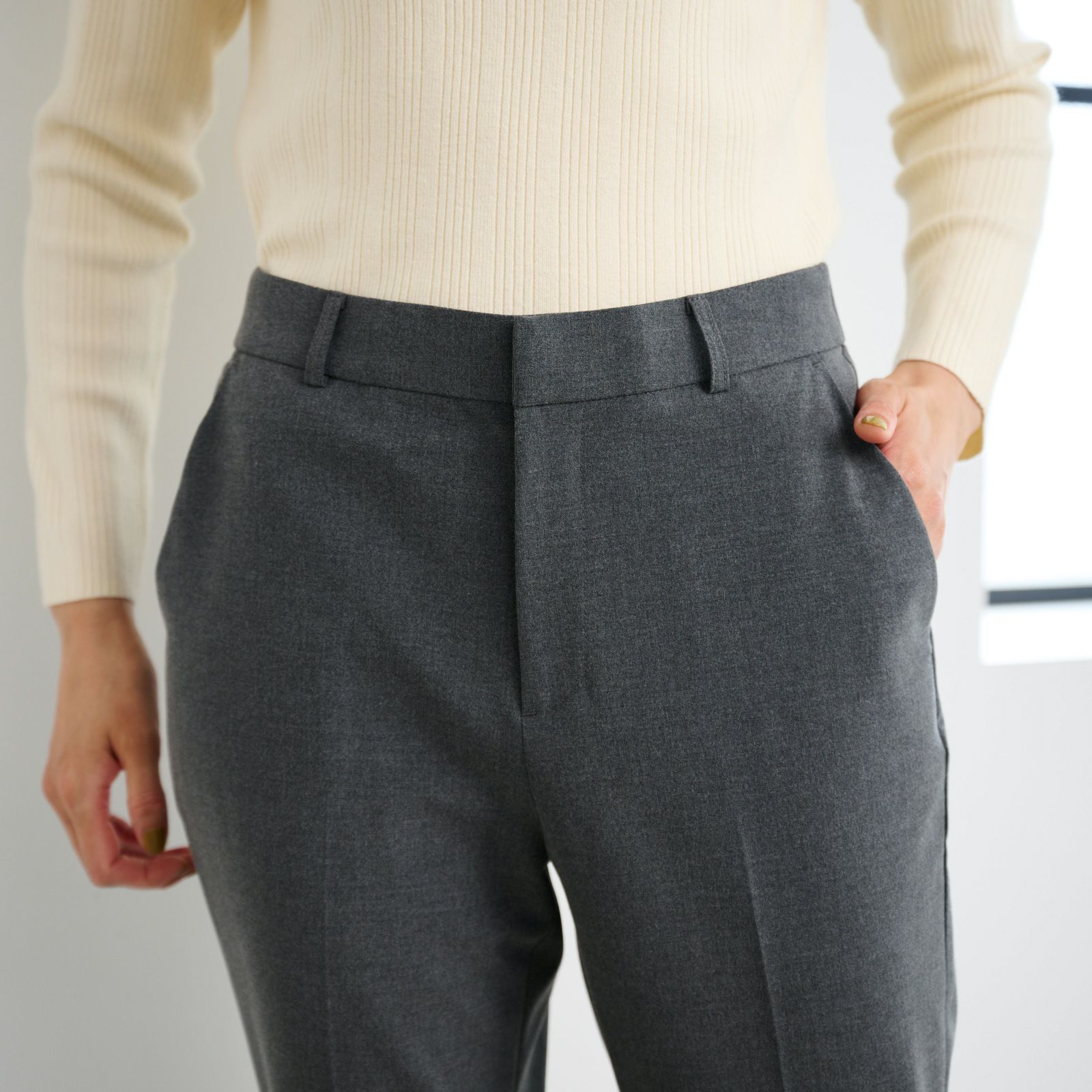 イージーケアストレートパンツ