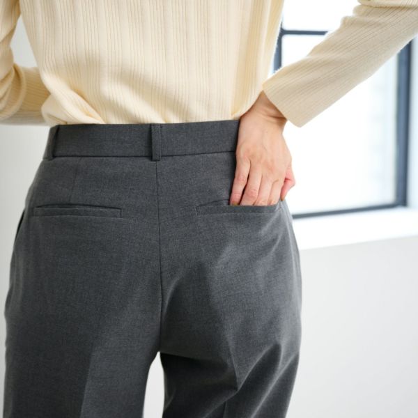 イージーケアストレートパンツ