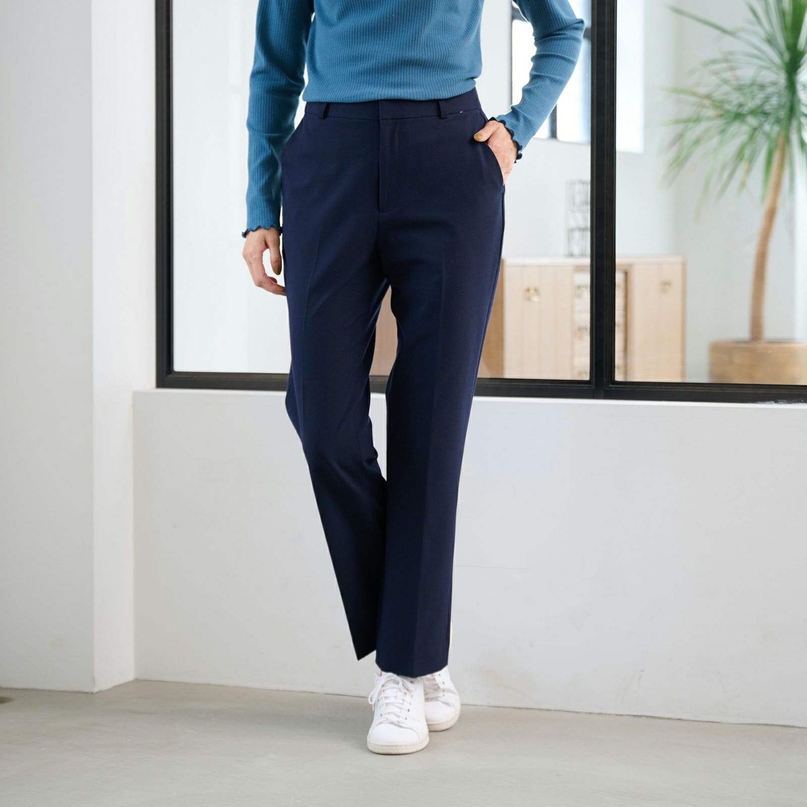 イージーケアストレートパンツ