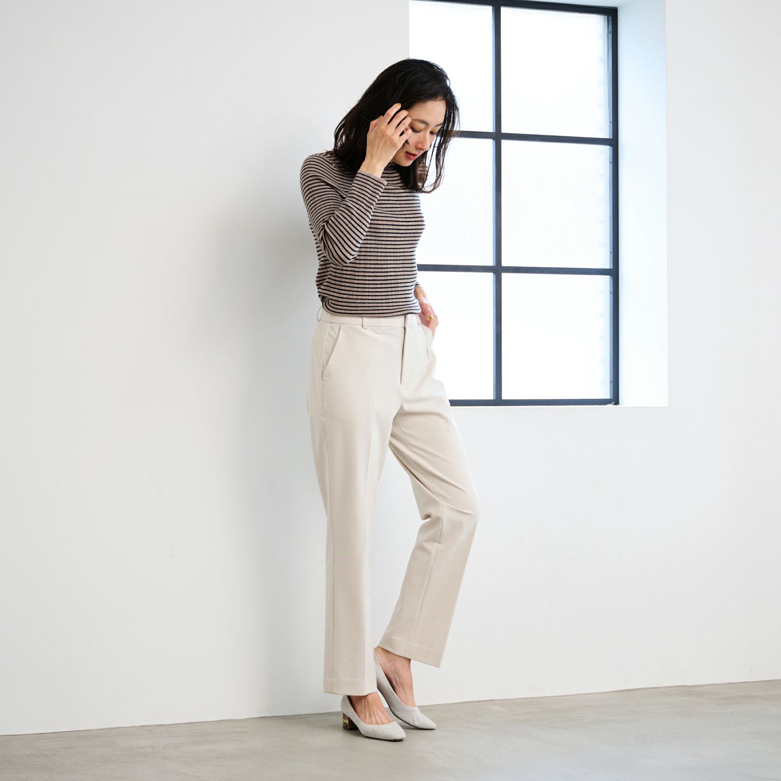 イージーケアストレートパンツ