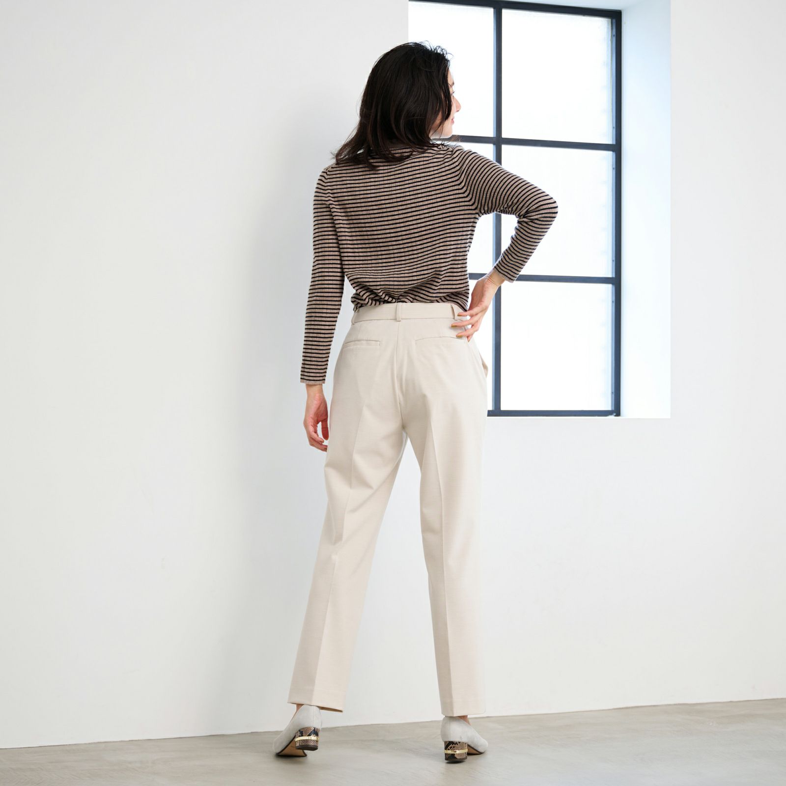 イージーケアストレートパンツ