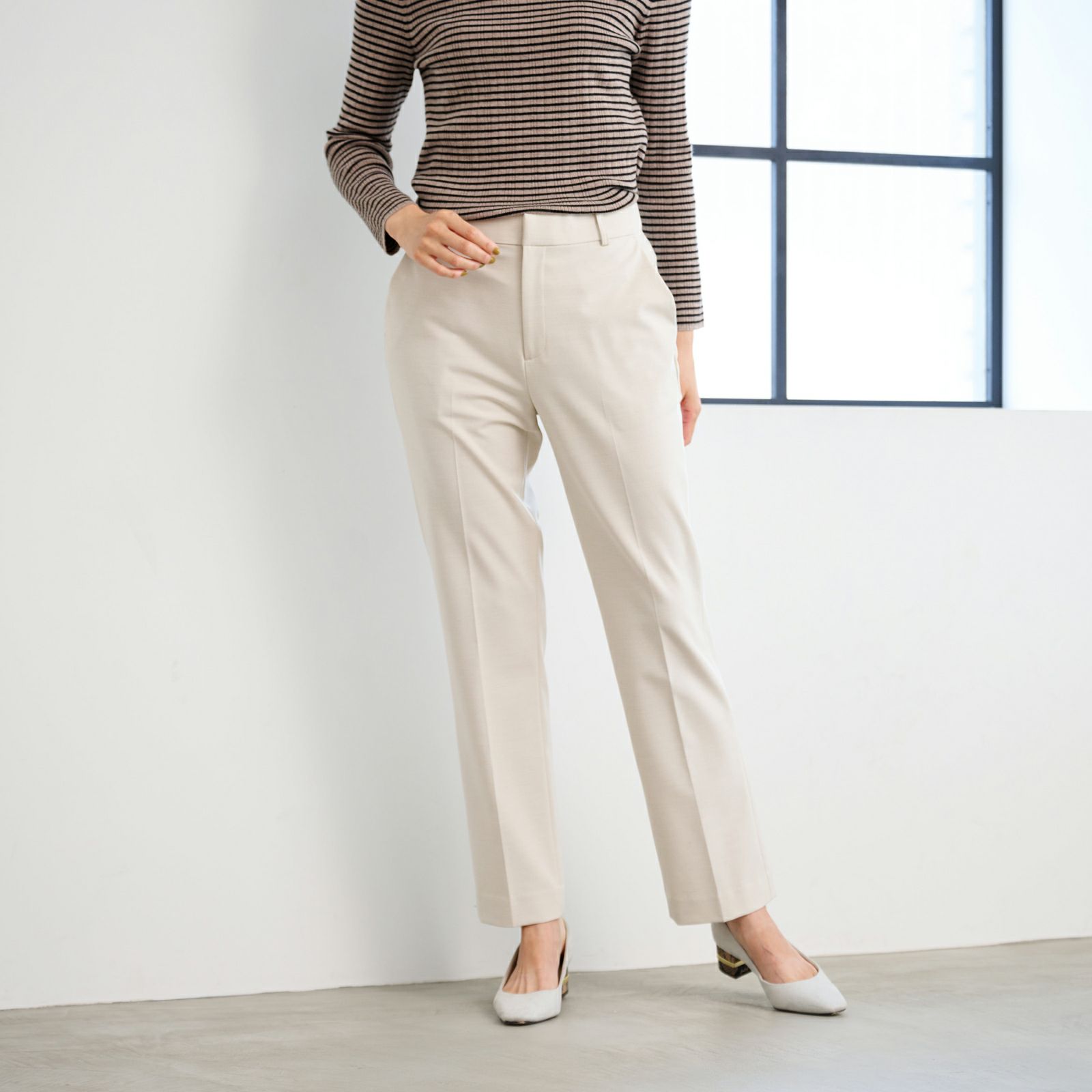 イージーケアストレートパンツ