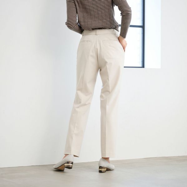 イージーケアストレートパンツ