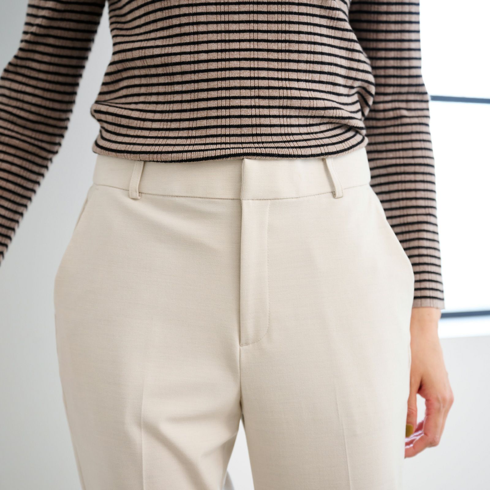 イージーケアストレートパンツ