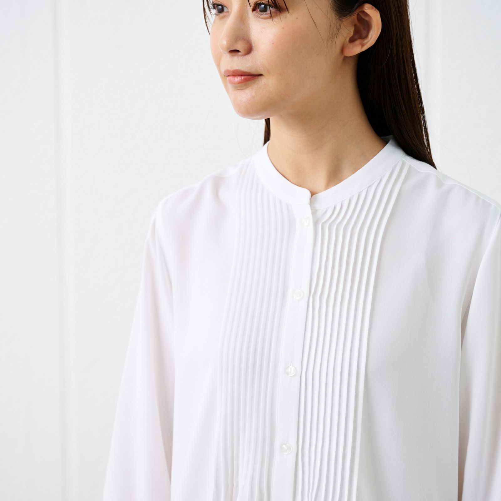 【オルスタ】イージーケアレーヨン混長袖ピンタックブラウス