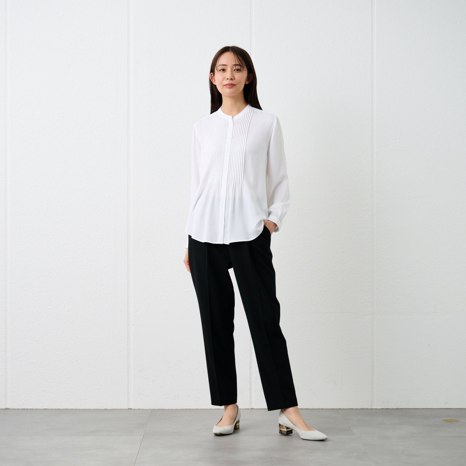 【オルスタ】イージーケアレーヨン混長袖ピンタックブラウス