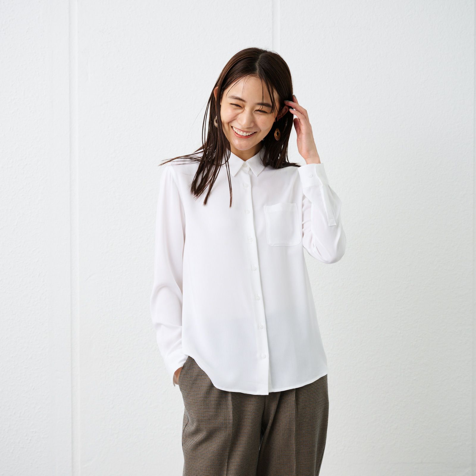 【オルスタ】イージーケアレーヨン混長袖レギュラーブラウス