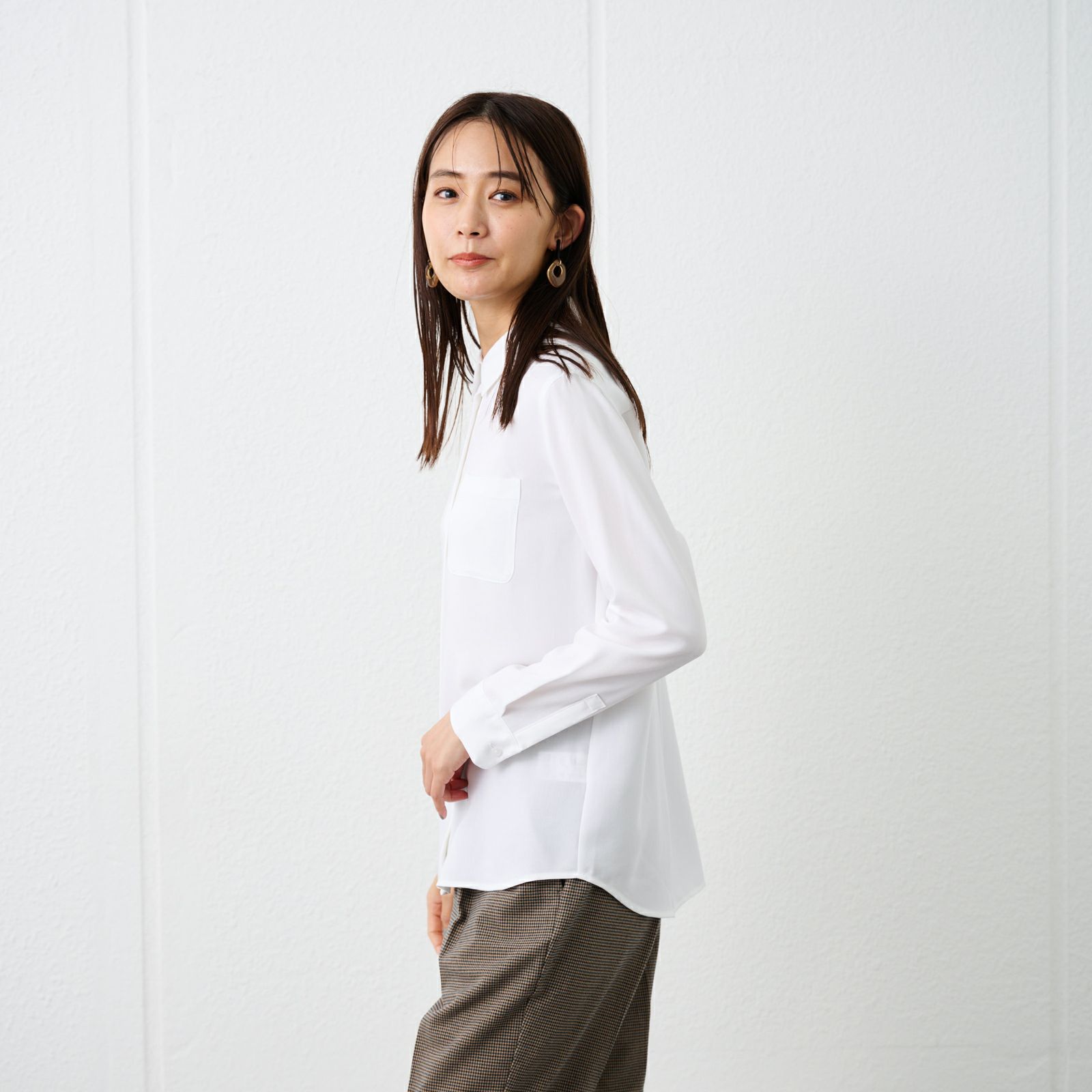 【オルスタ】イージーケアレーヨン混長袖レギュラーブラウス