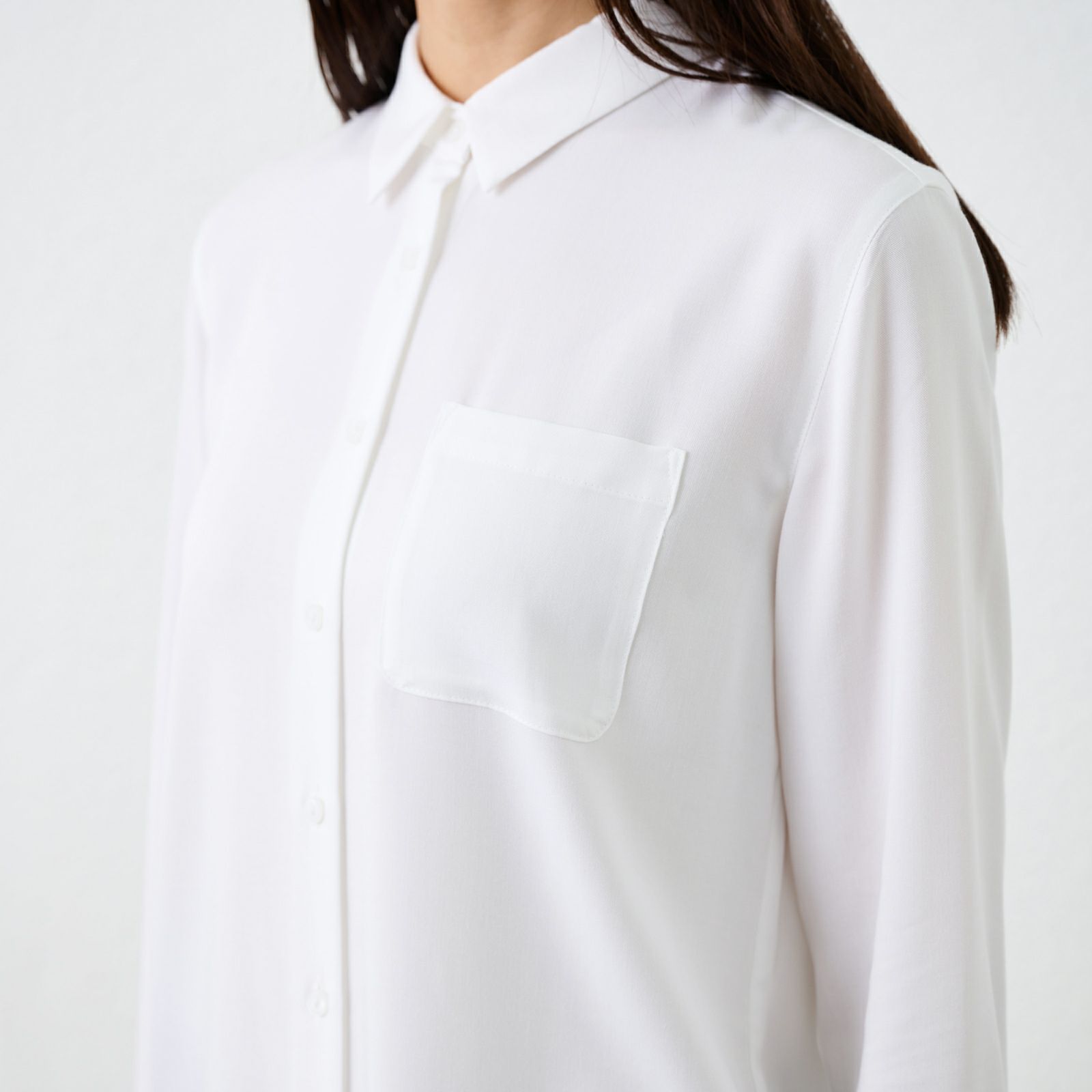 【オルスタ】イージーケアレーヨン混長袖レギュラーブラウス