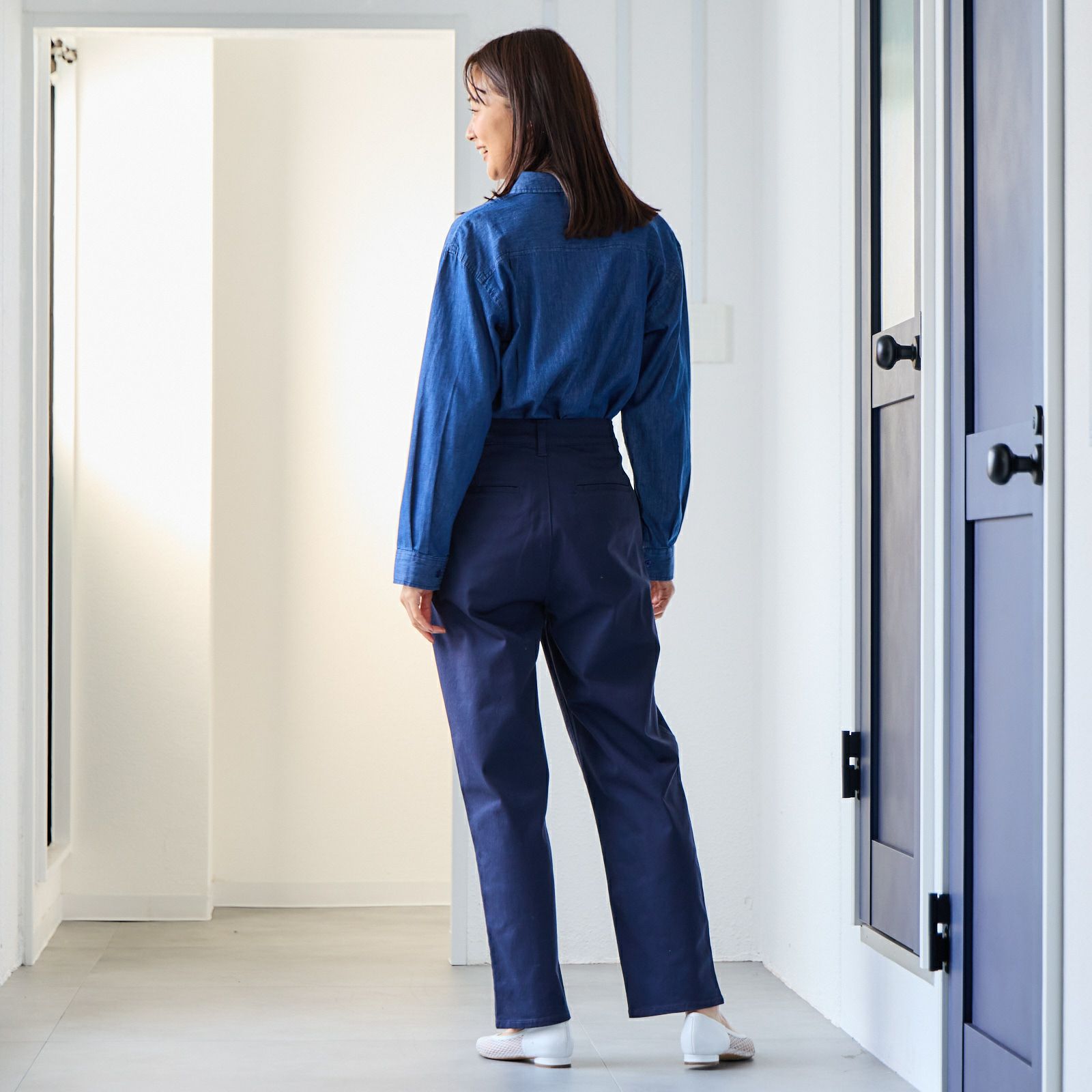 洗濯しても色褪せしにくい　ストレッチチノ　ストレートパンツ