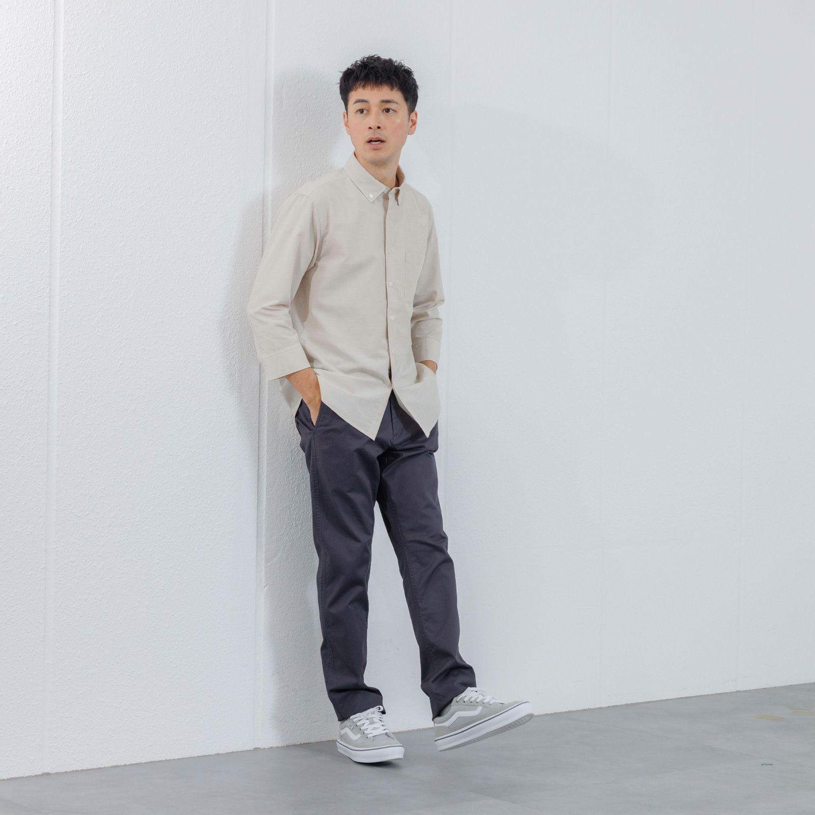 レギュラーフィット　タイセンタク　ストレッチパンツ