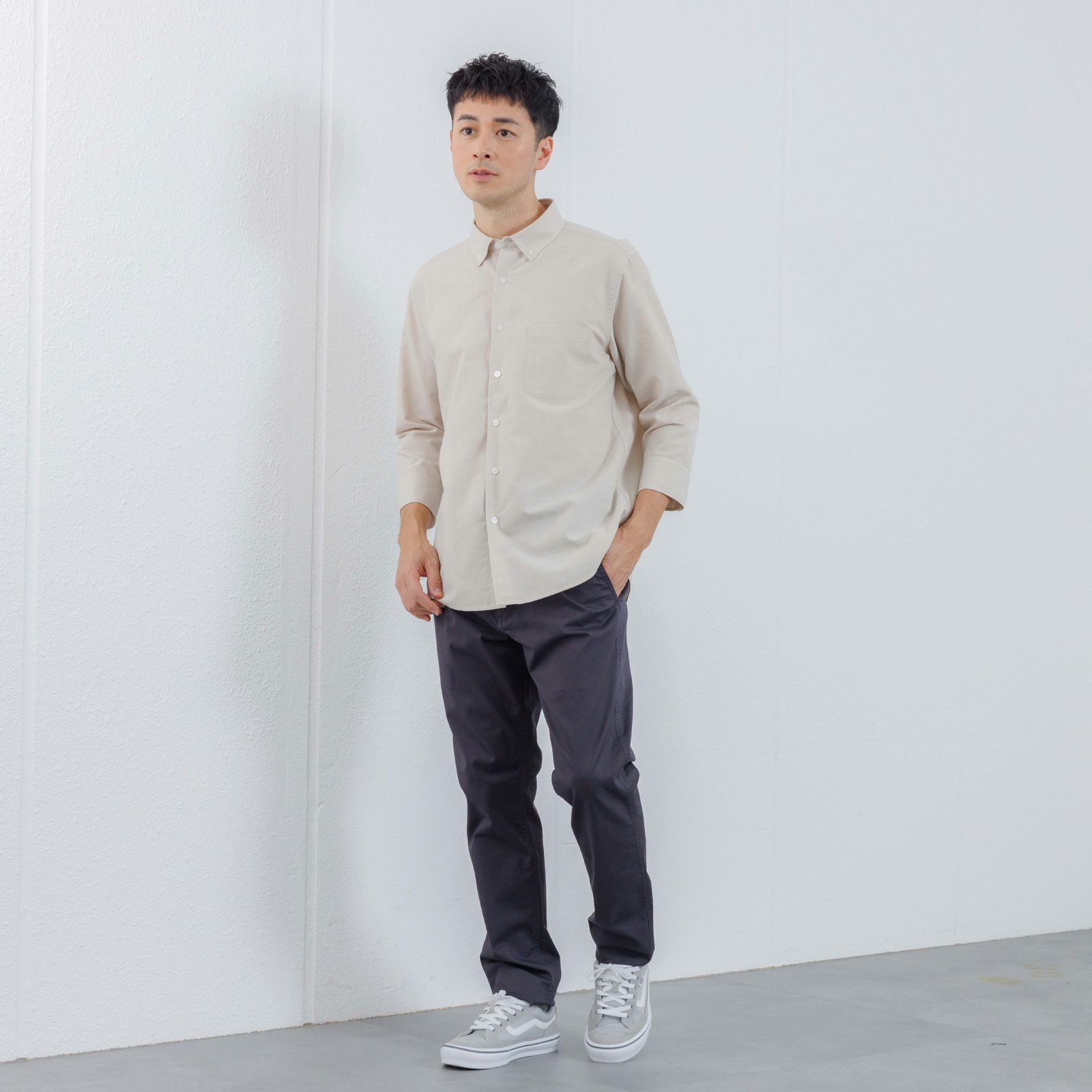 レギュラーフィット　タイセンタク　ストレッチパンツ