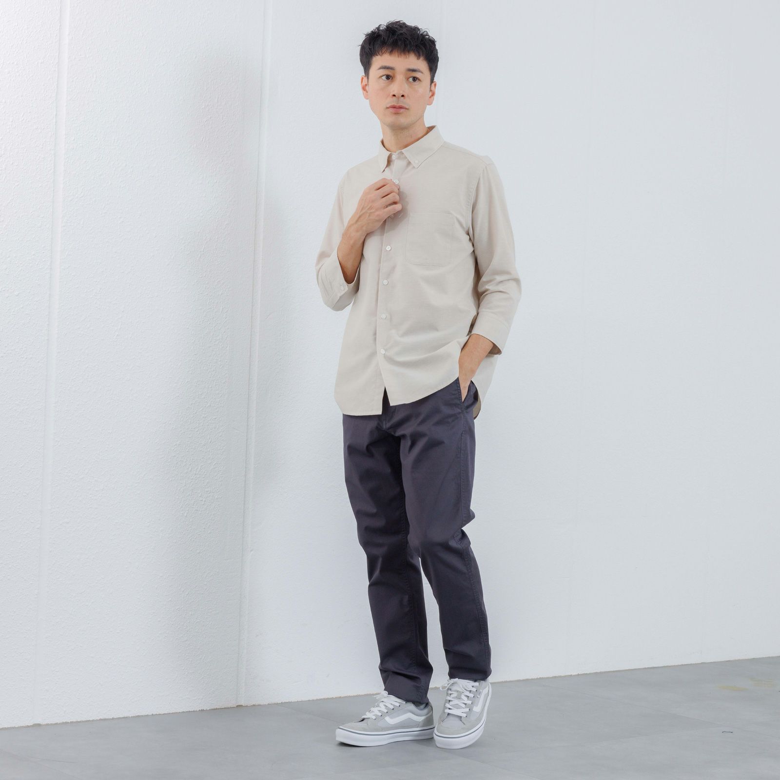 レギュラーフィット　タイセンタク　ストレッチパンツ