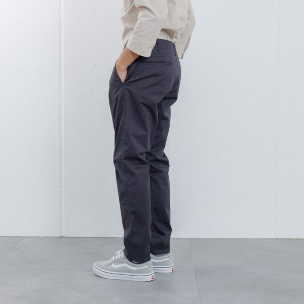 レギュラーフィット　タイセンタク　ストレッチパンツ