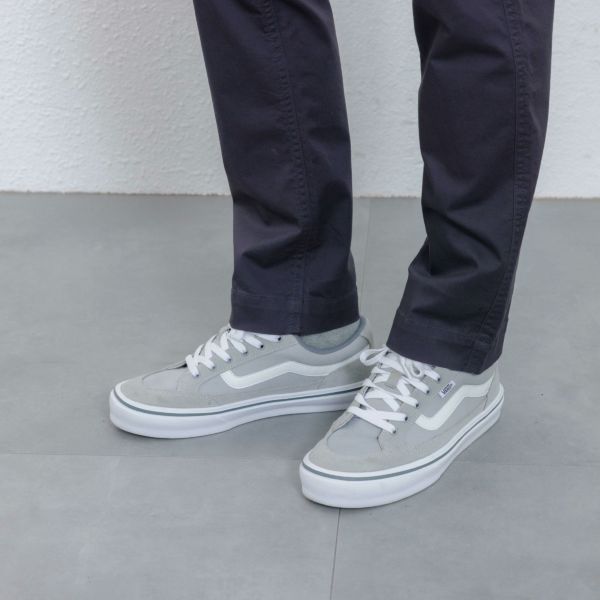 レギュラーフィット　タイセンタク　ストレッチパンツ