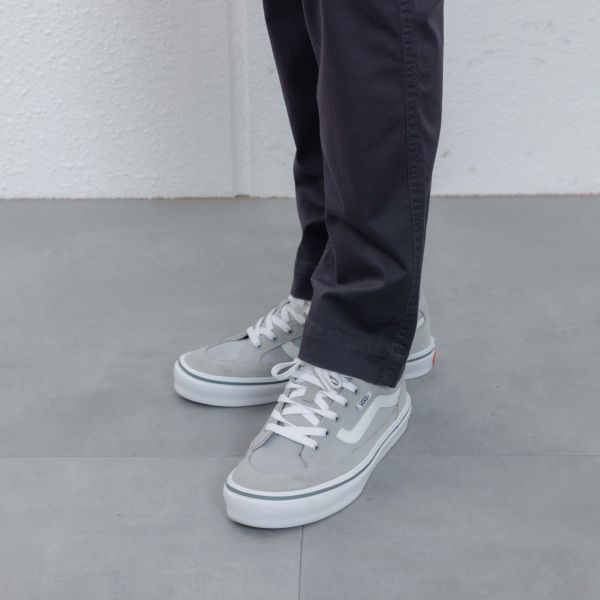 レギュラーフィット　タイセンタク　ストレッチパンツ