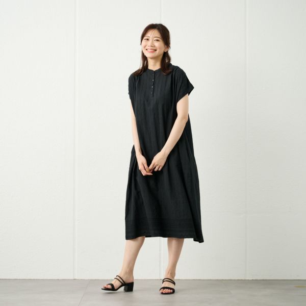 刺繍レースＡラインワンピース