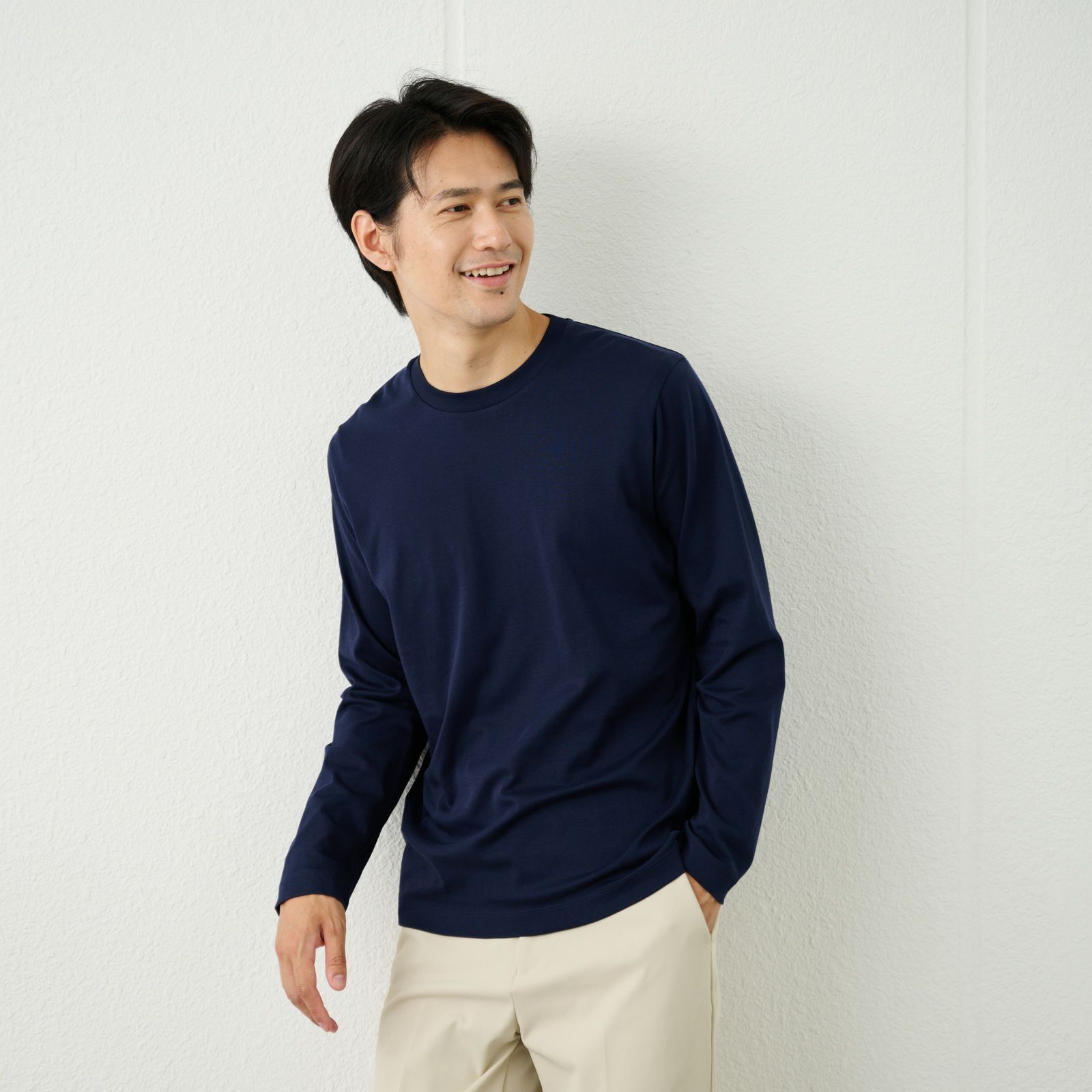 シルキータッチコットン　クルーネック長袖Tシャツ（無地）