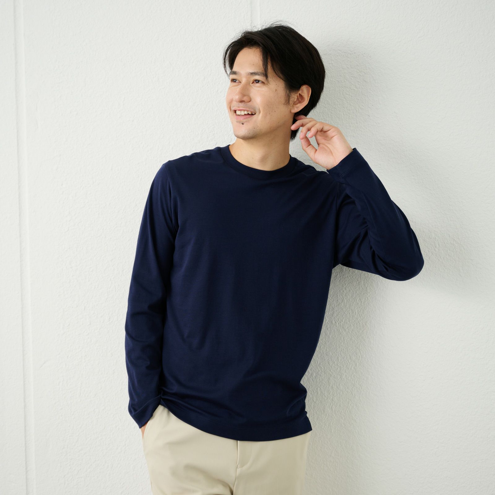 シルキータッチコットン　クルーネック長袖Tシャツ（無地）