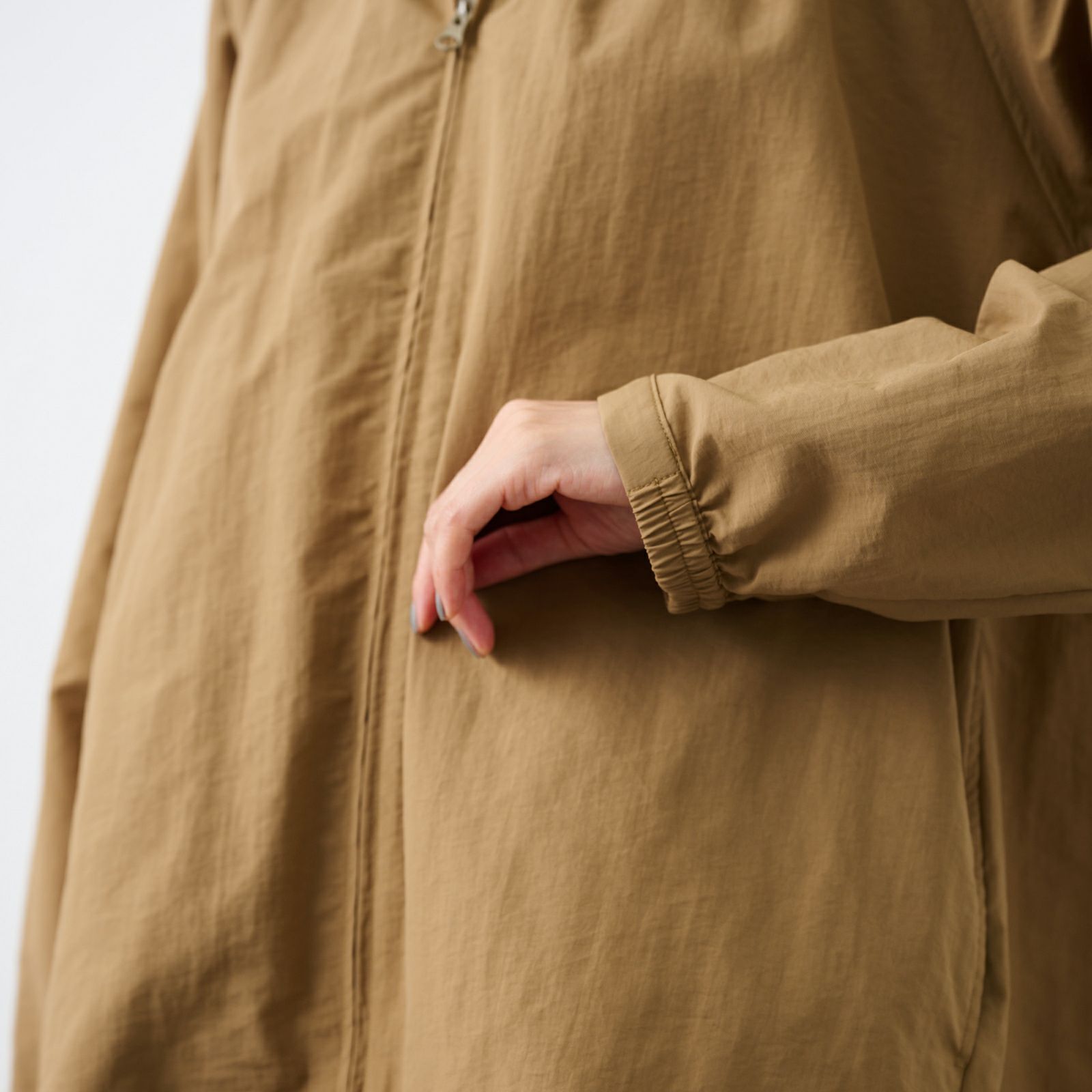 はっ水　ナイロンマウンテンパーカ