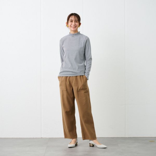 シャーリングネック長袖Tシャツ