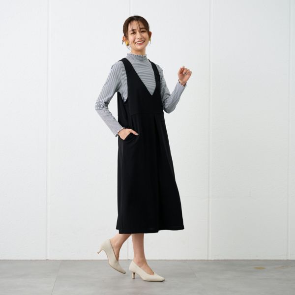 シャーリングネック長袖Tシャツ