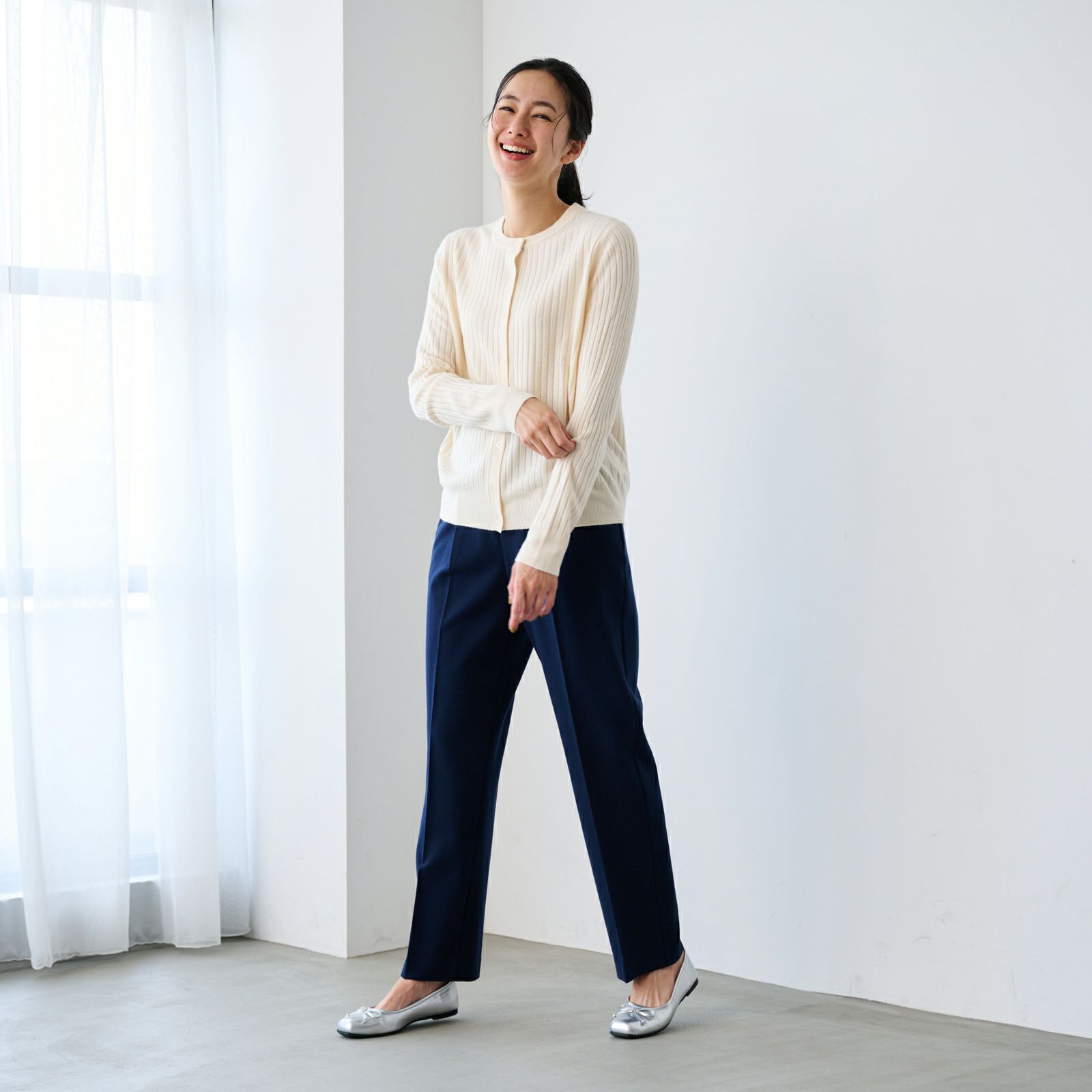 洗える・保温　シフォンタッチ　クルーネックカーディガン