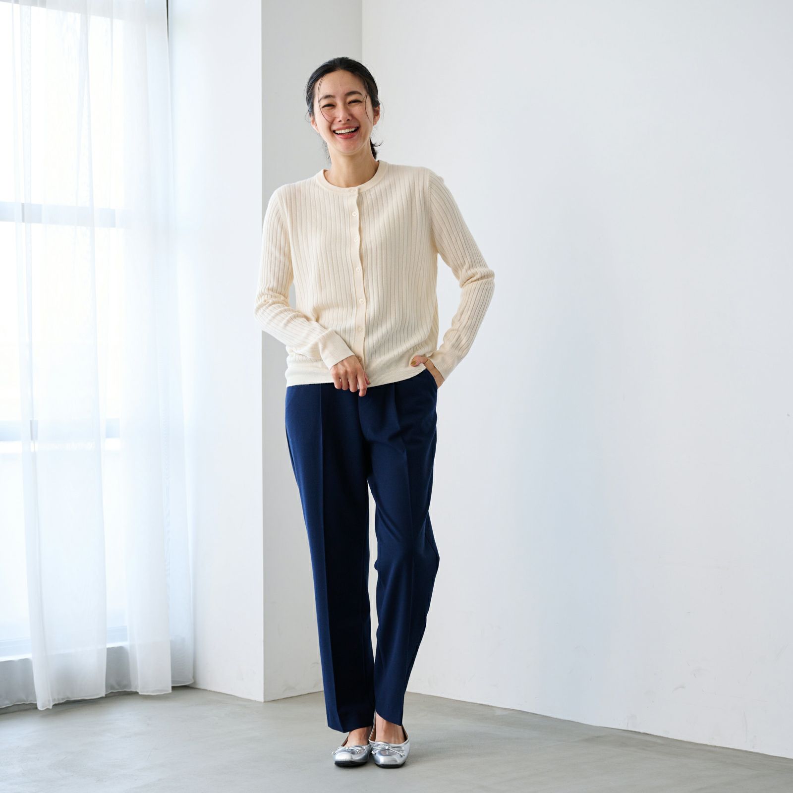 洗える・保温　シフォンタッチ　クルーネックカーディガン