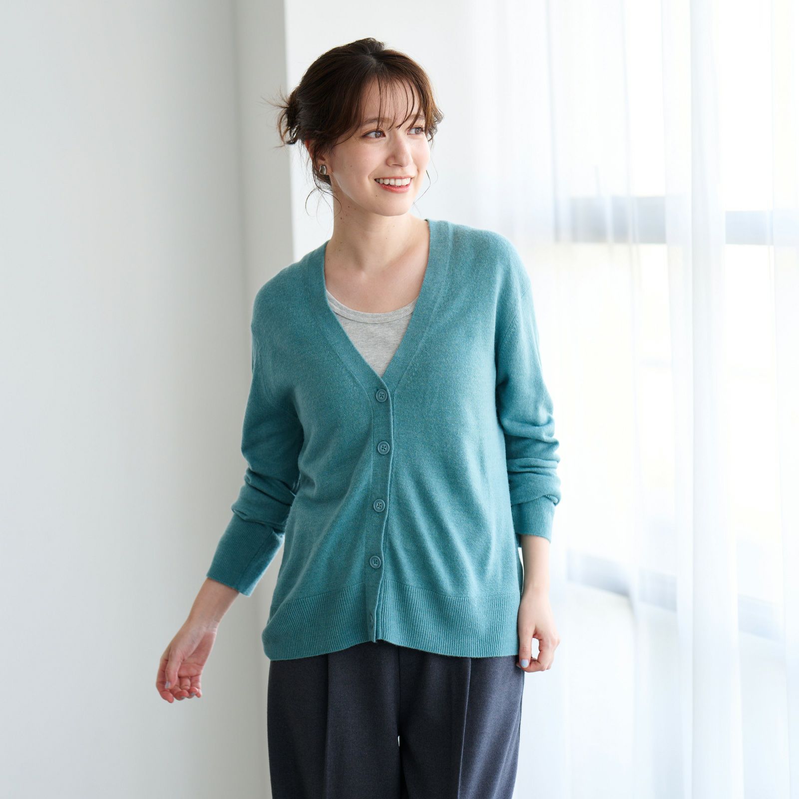 洗える・保温　シフォンタッチ　Vネックカーディガン