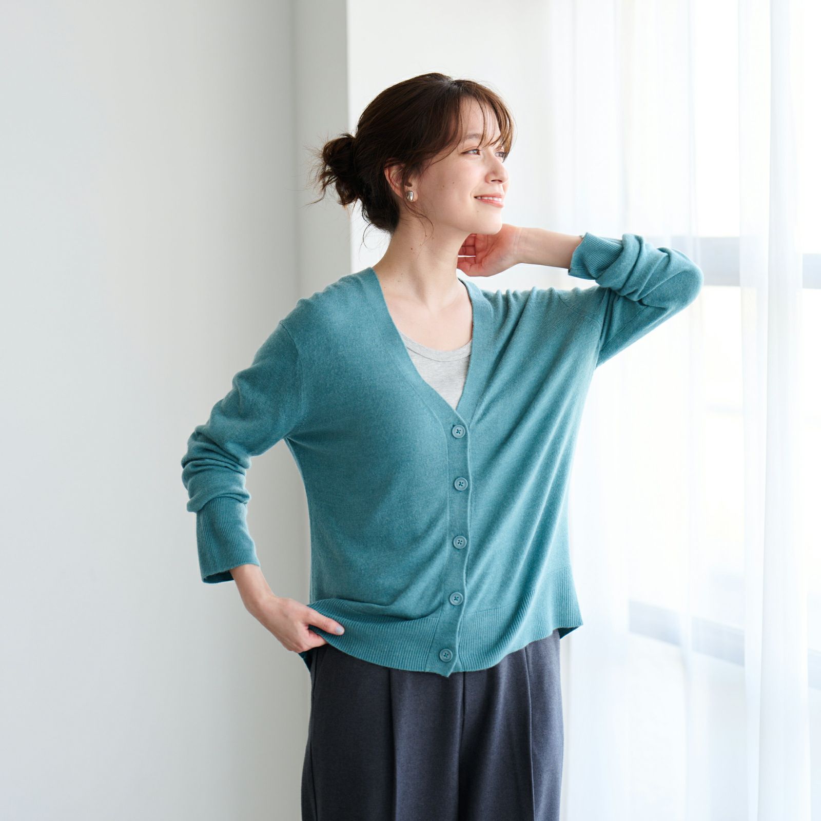 洗える・保温　シフォンタッチ　Vネックカーディガン
