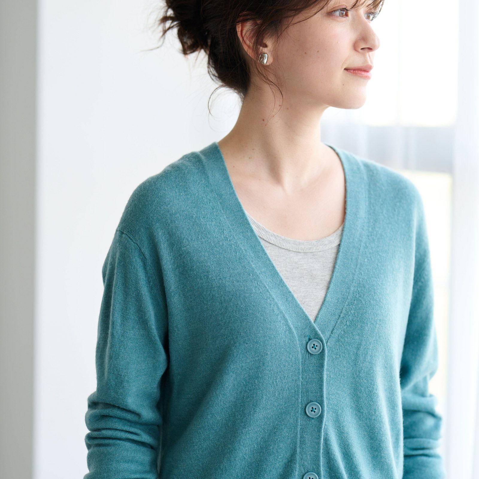 洗える・保温　シフォンタッチ　Vネックカーディガン