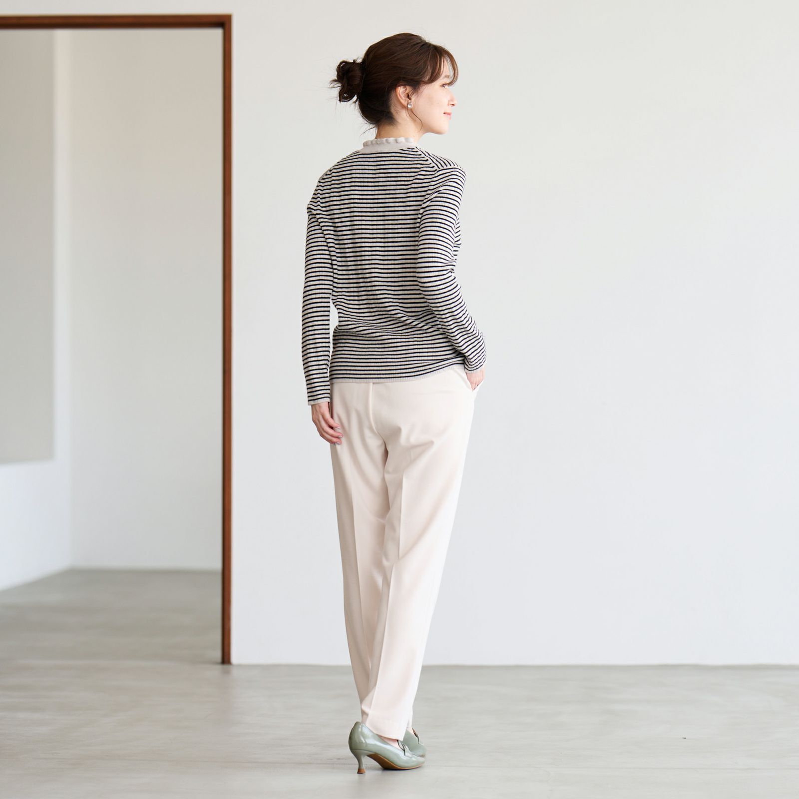 洗える・保温　マシュマロタッチ　フリルネックプルオーバー