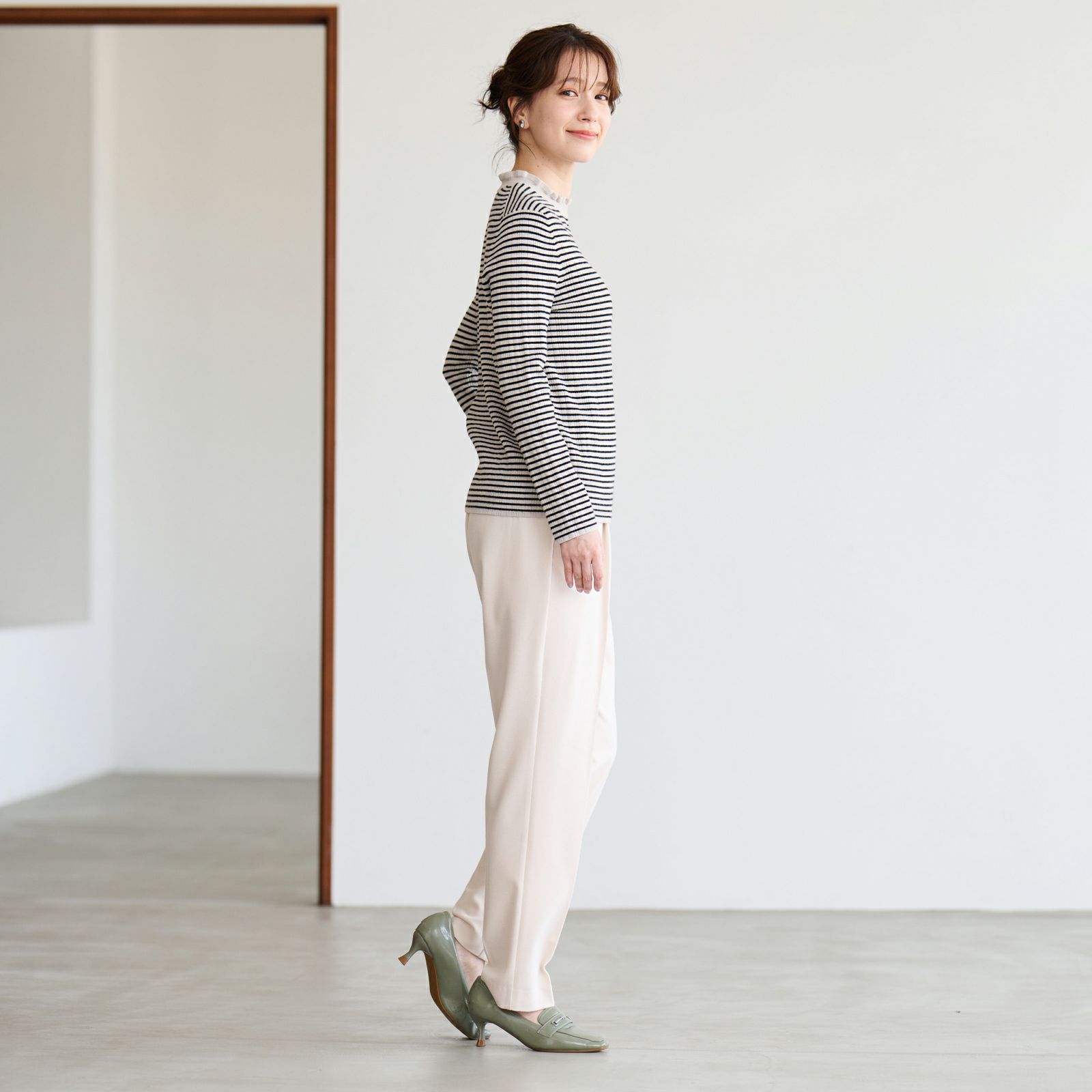 洗える・保温　マシュマロタッチ　フリルネックプルオーバー