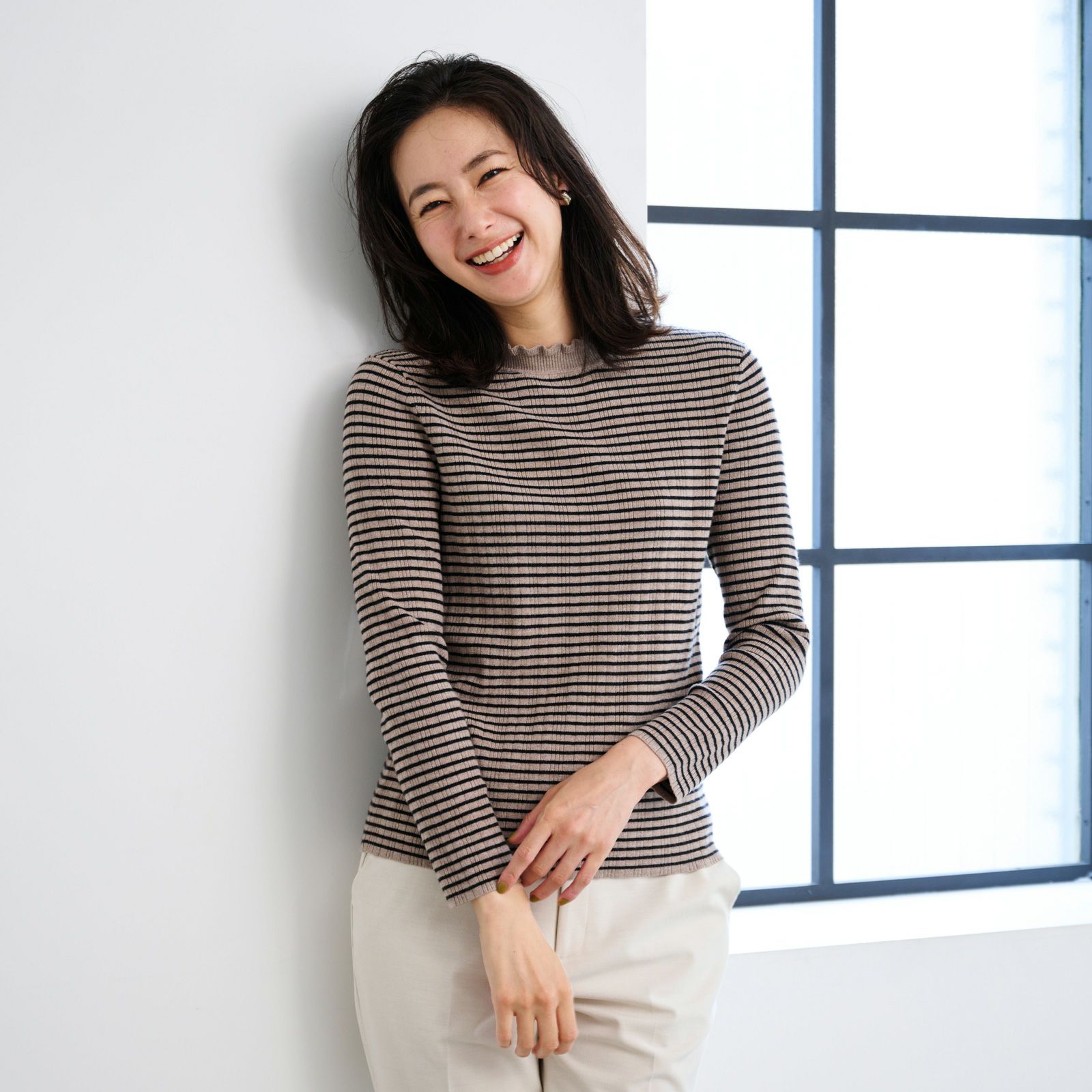 洗える・保温　マシュマロタッチ　フリルネックプルオーバー