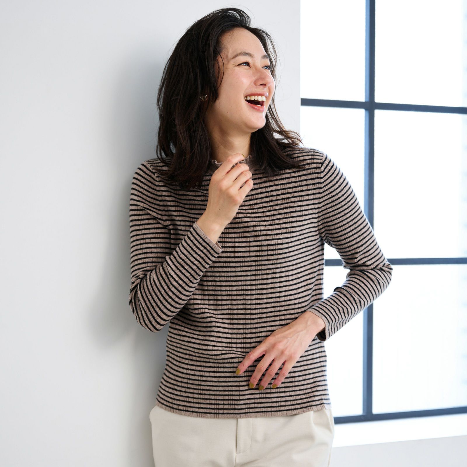 洗える・保温　マシュマロタッチ　フリルネックプルオーバー