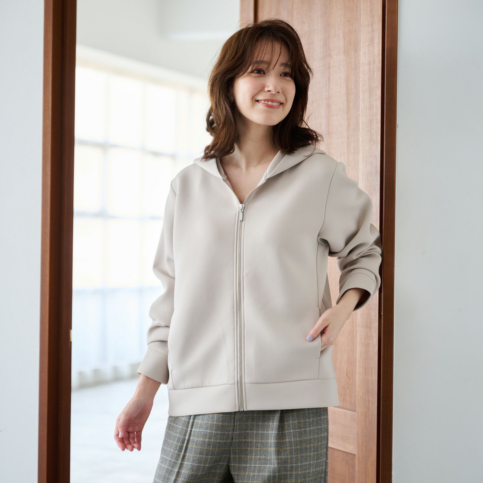 エアリースウェット　フルジップパーカ