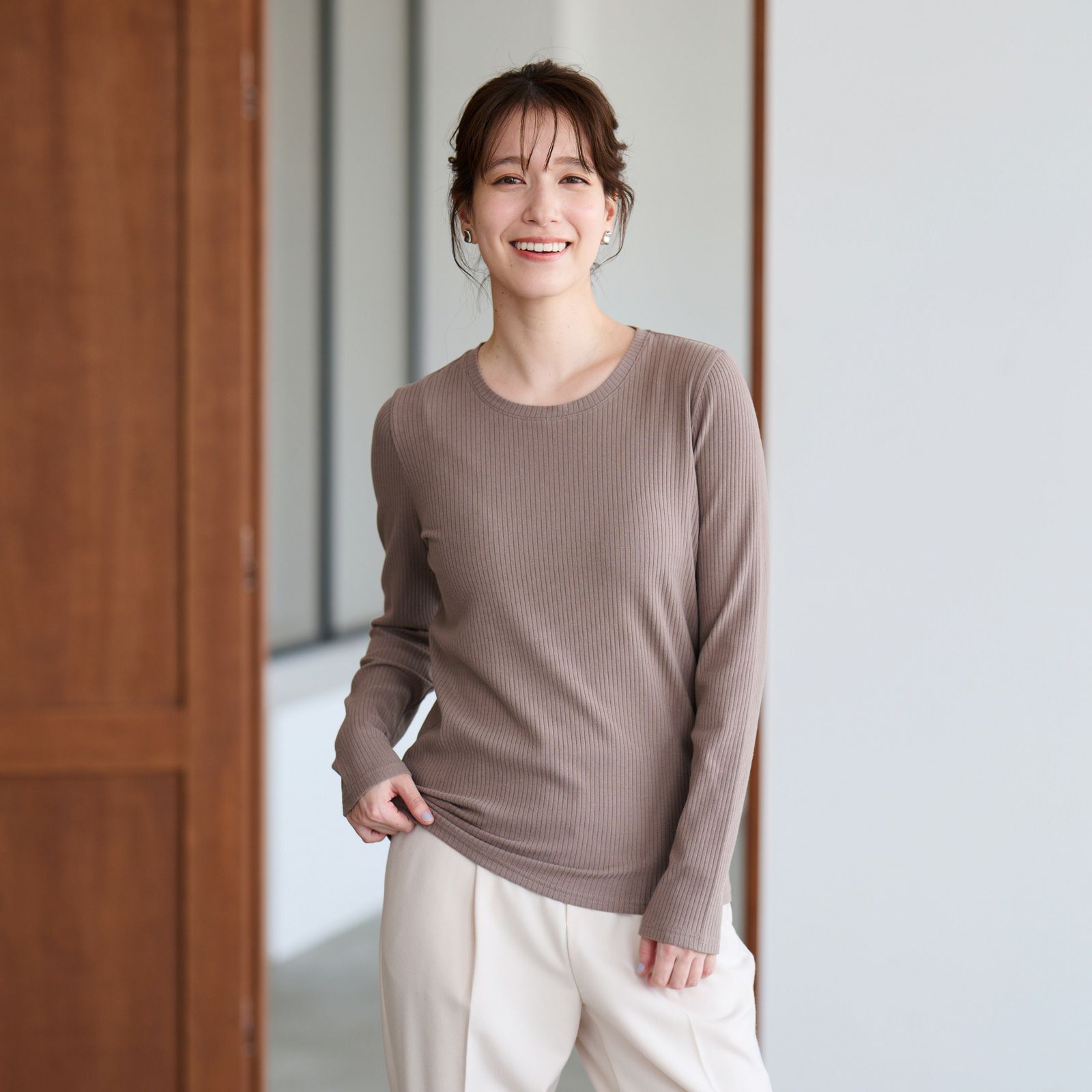 ピースフィットウォーム　うるおい加工クルーネック長袖Tシャツ