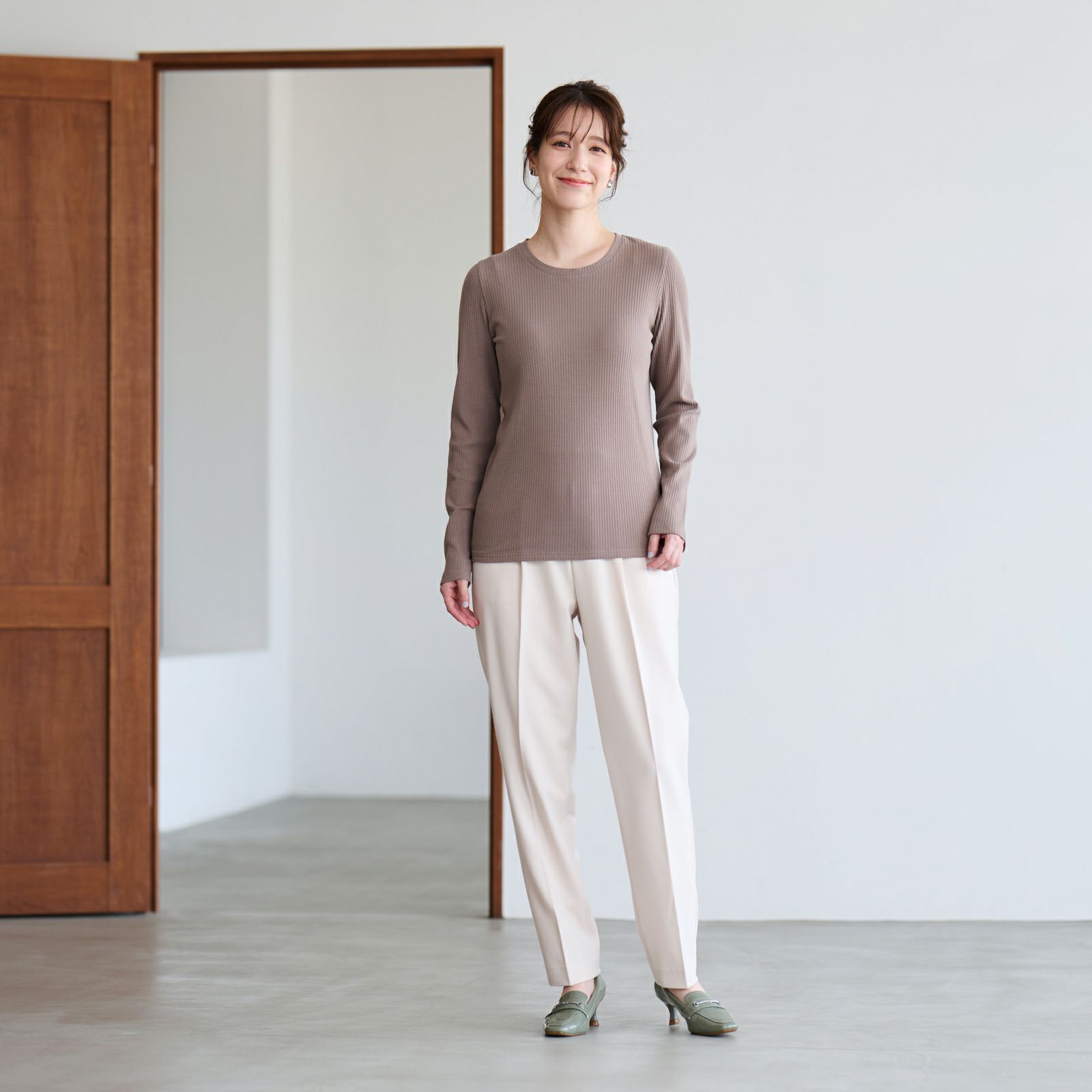 ピースフィットウォーム　うるおい加工クルーネック長袖Tシャツ