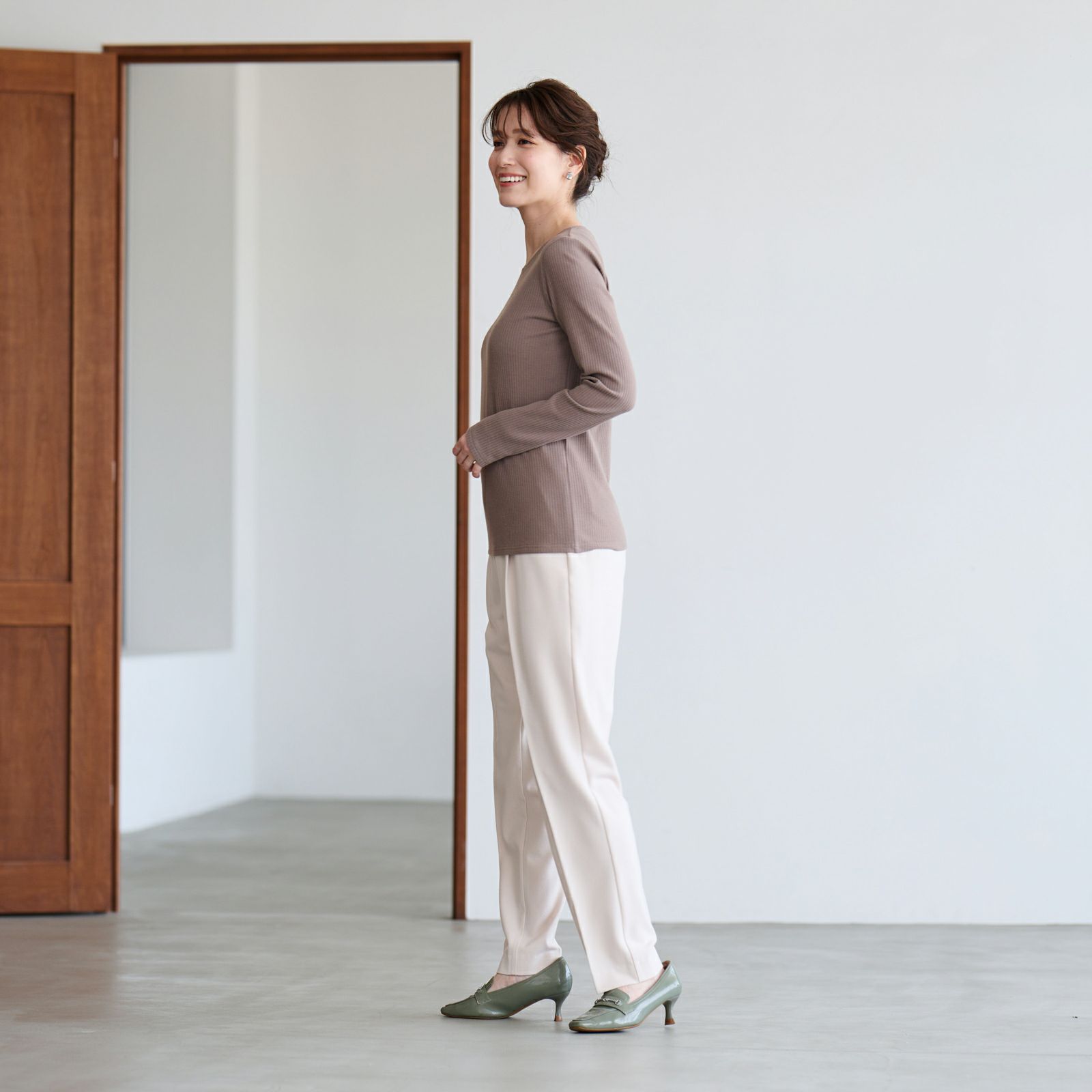 ピースフィットウォーム　うるおい加工クルーネック長袖Tシャツ