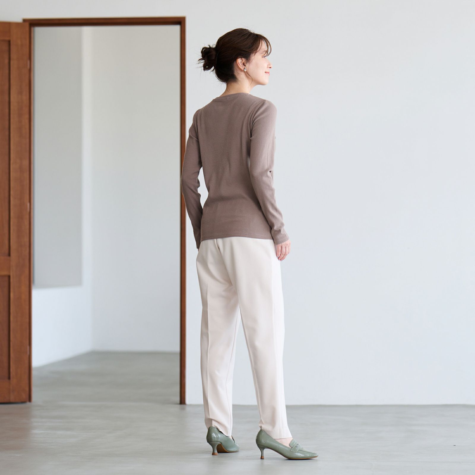 ピースフィットウォーム　うるおい加工クルーネック長袖Tシャツ