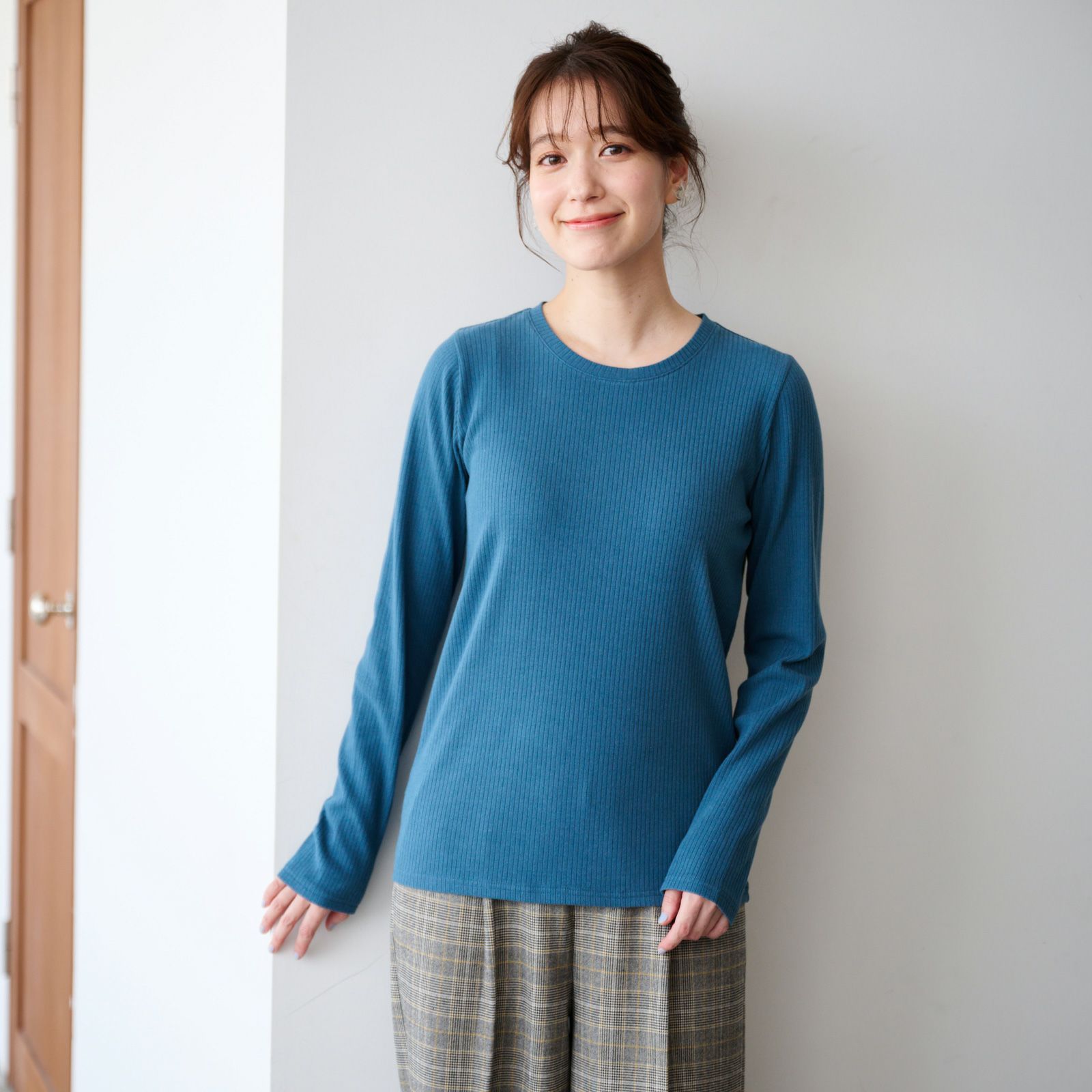 ピースフィットウォーム　うるおい加工クルーネック長袖Tシャツ