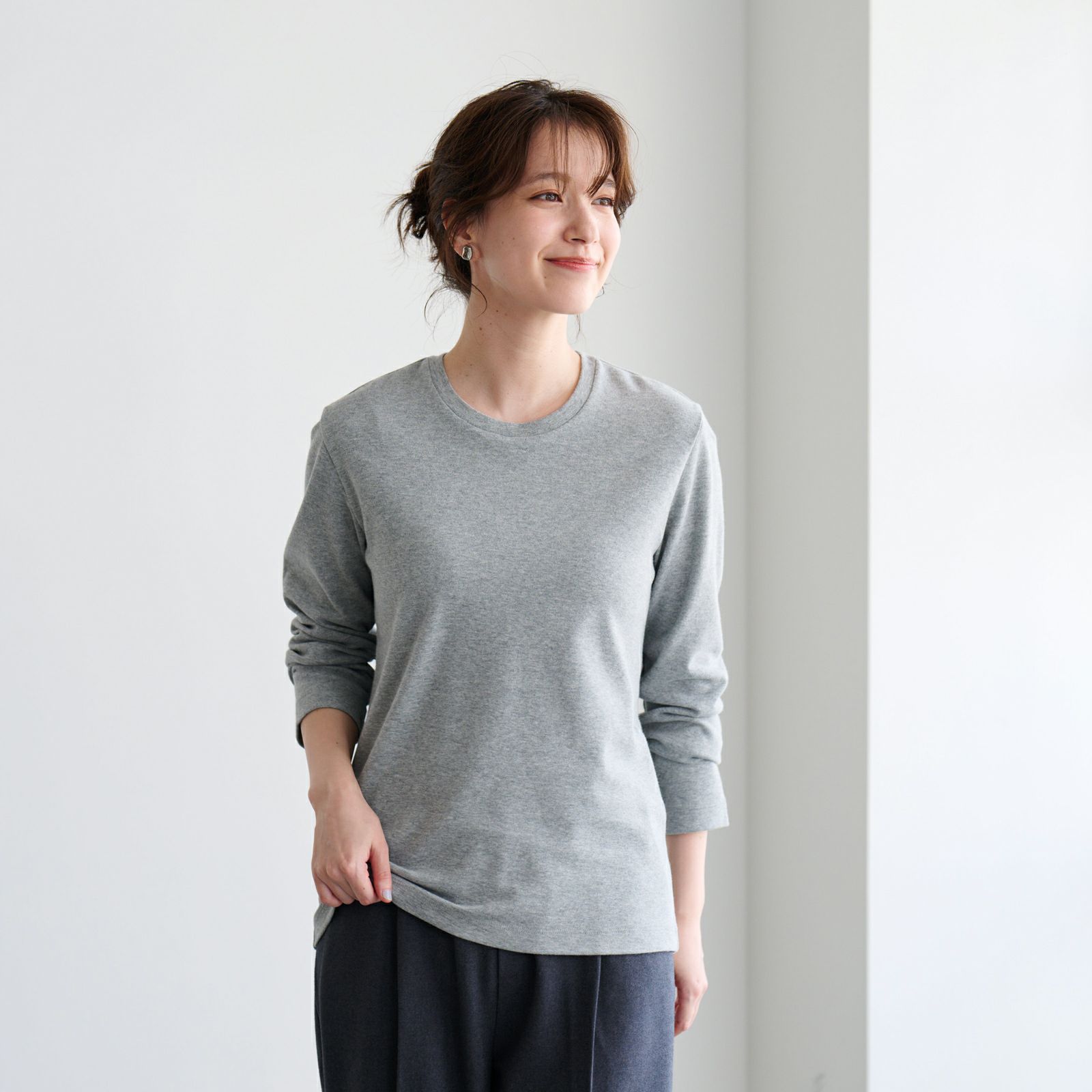 コットン１００起毛　クルーネック長袖Tシャツ