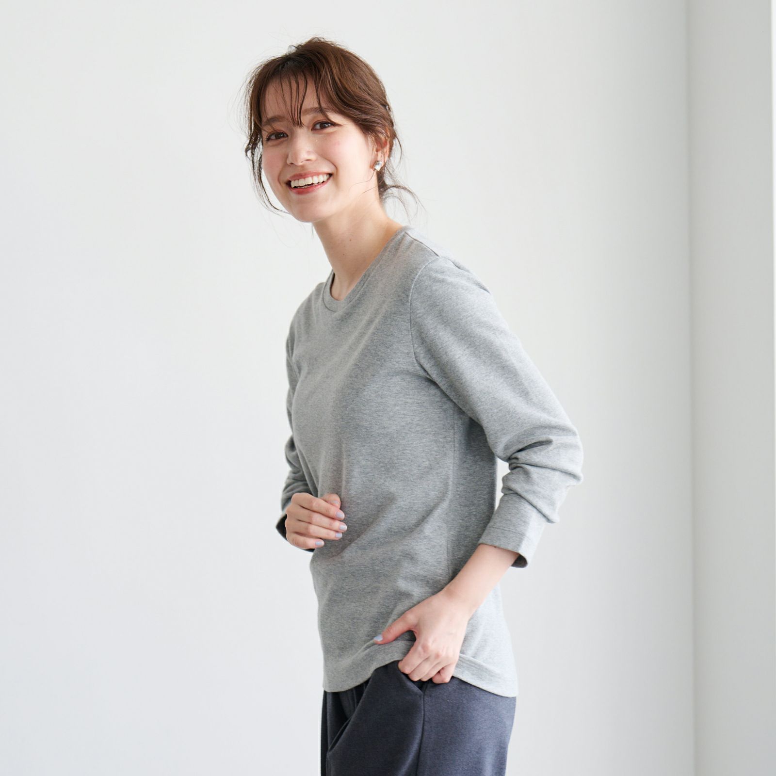 コットン１００起毛　クルーネック長袖Tシャツ