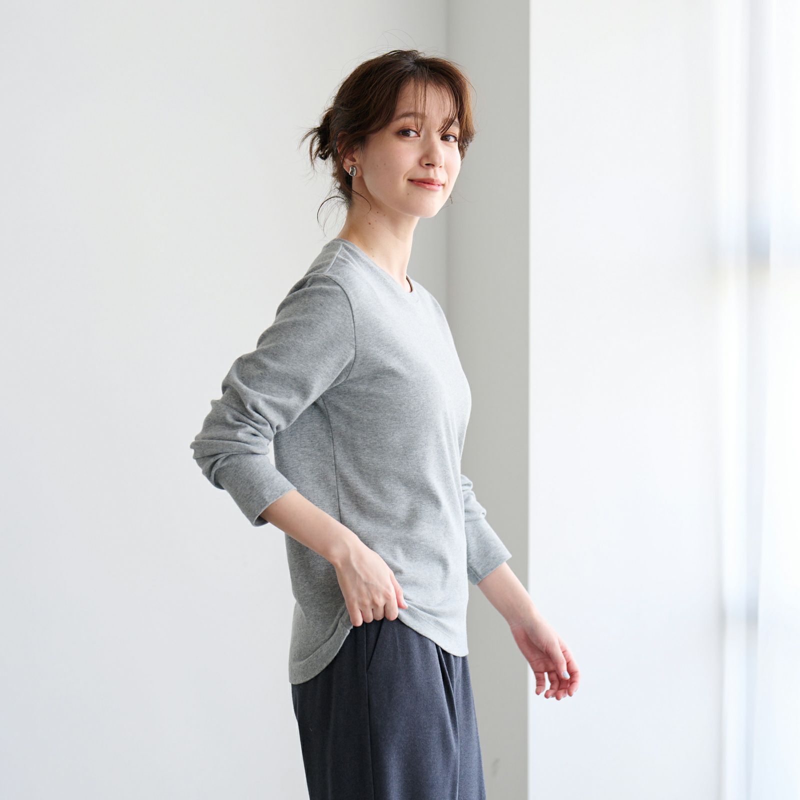 コットン１００起毛　クルーネック長袖Tシャツ