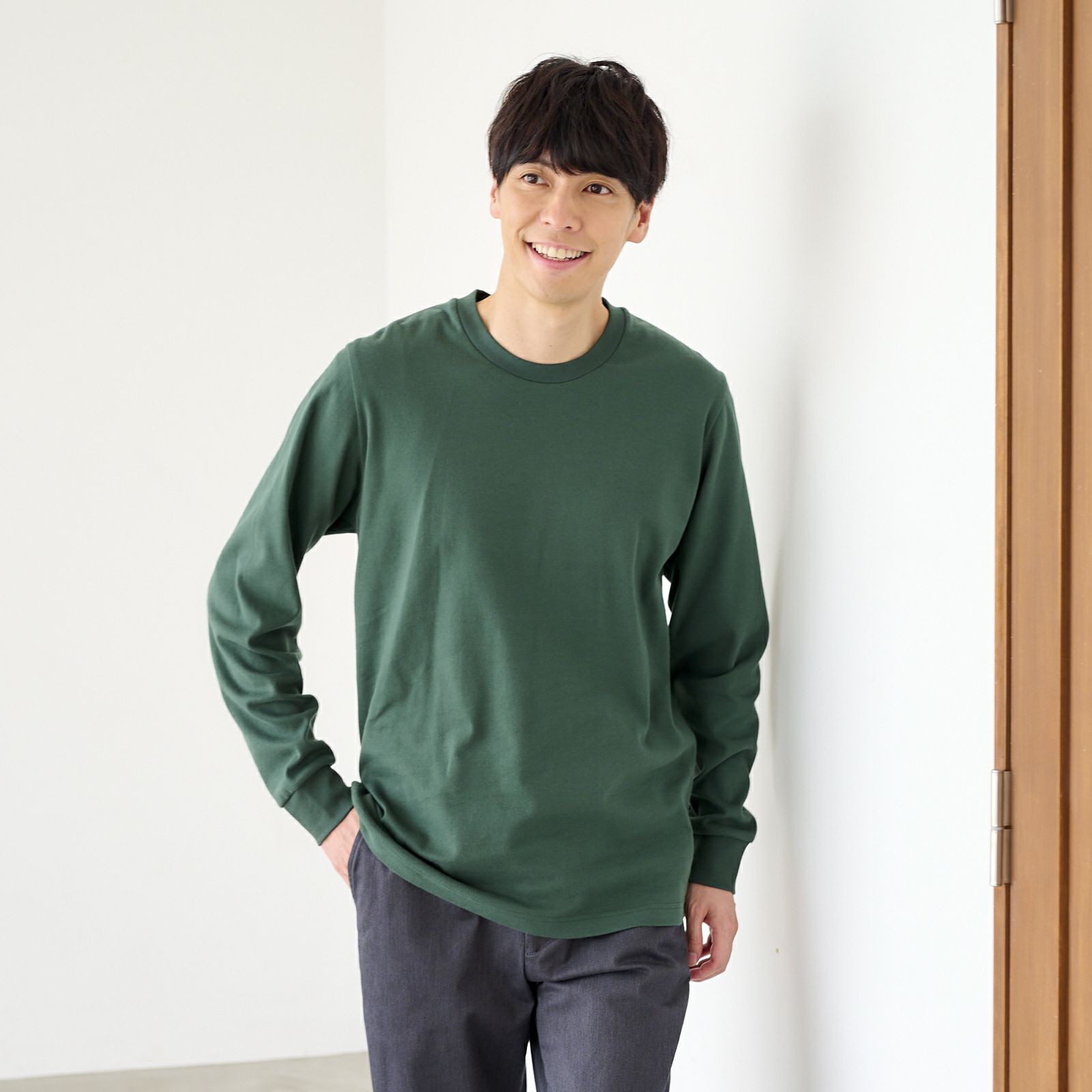 コットン起毛　クルーネック長袖Tシャツ