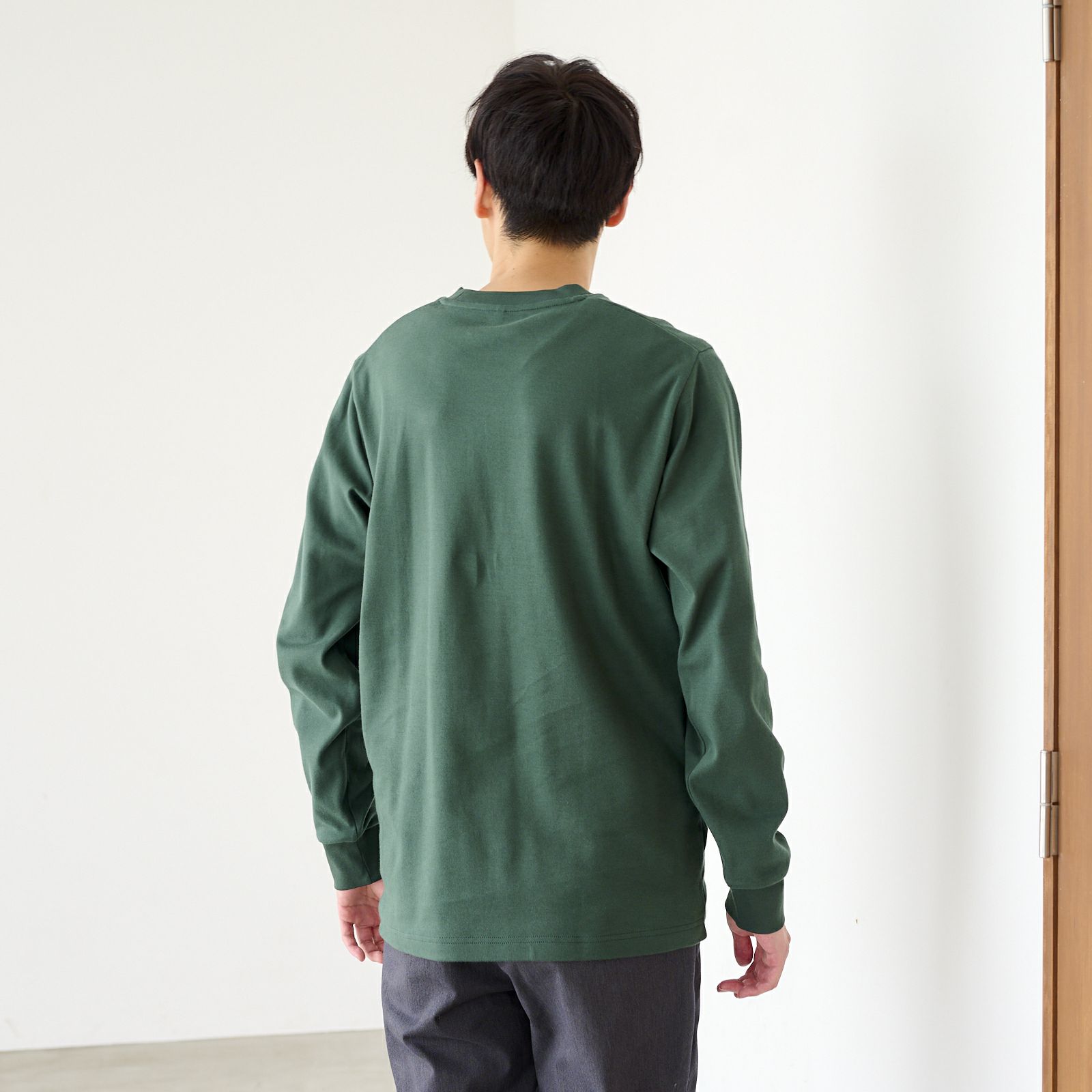 コットン起毛　クルーネック長袖Tシャツ