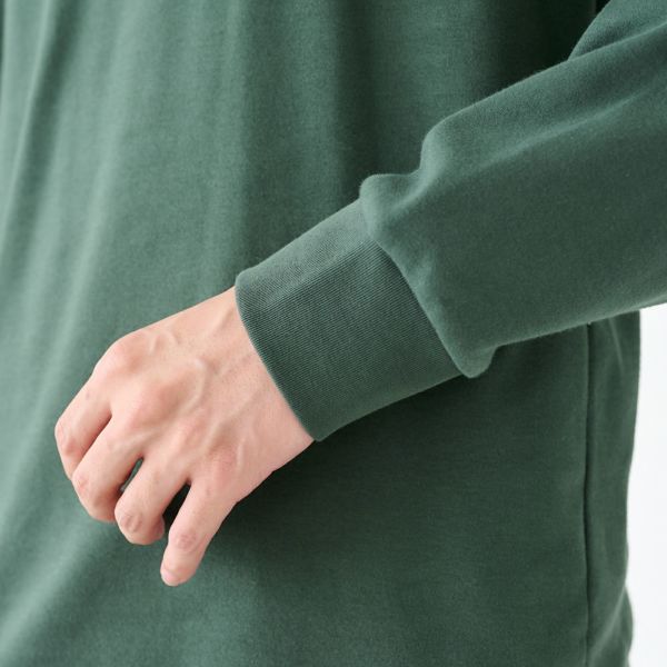 コットン起毛　クルーネック長袖Tシャツ